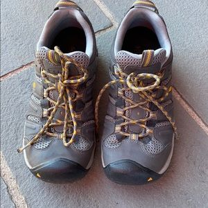 Men’s Keen shoes